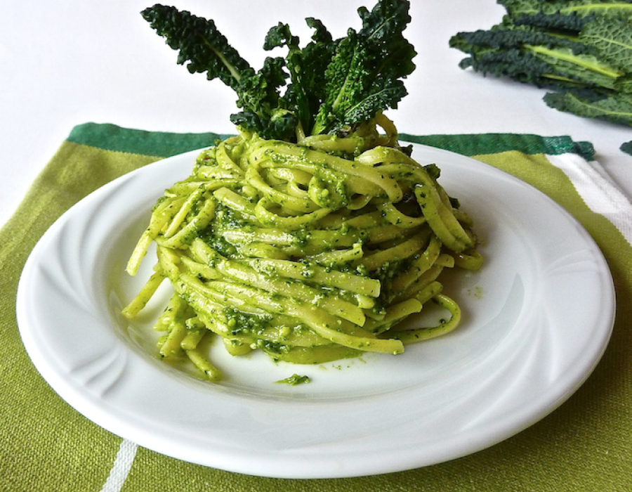 Linguine al pesto di cavolo nero
