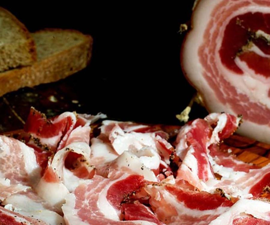Pancetta arrotolata della Lucchesia